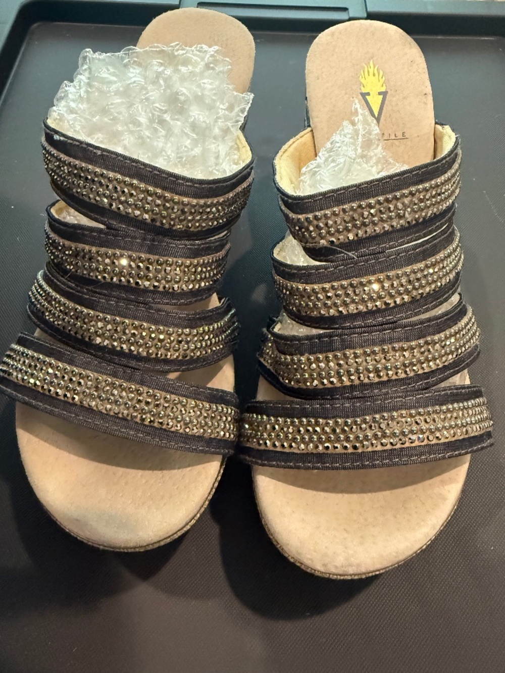 Volatile Sensation Wedge - Sandals size 9